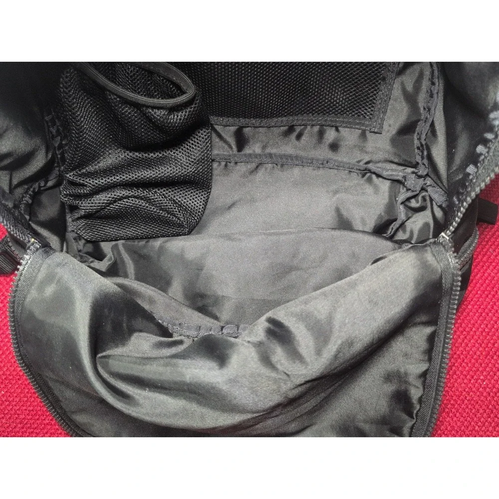 Lululemon Go Lightly Backpack Black Multi-pocket Water Repel Multi-Pocket